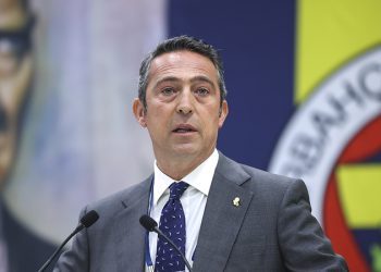 Ali Koç'tan Batshuayi açıklaması: Fenerbahçe taraftarı uyanın artık