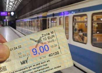 Almanya'da 9 euroluk bilet uygulaması sona erdi, hükümet maliyeti kaldıramıyor