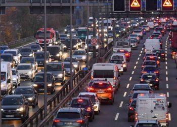 Almanya'da kişi başına düşen otomobil sayısında rekor