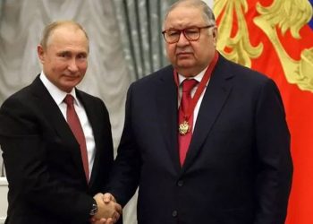 Almanya’da polis, Putin'e yakınlığı ile bilinen Rus milyarder Usmanov’un yatında arama yaptı