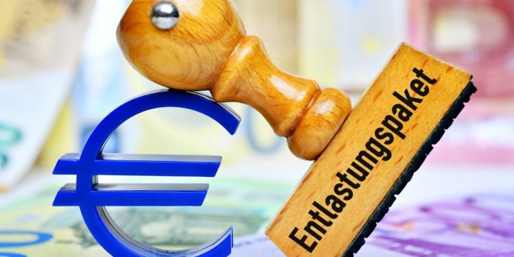 Almanya’dan 65 milyar Euro’luk 3. yardım paketi