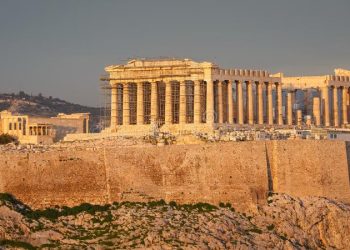 Atina, Avrupa'da en ucuz yolculuk rotası olarak seçildi