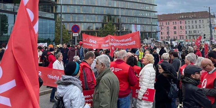 Avusturya'da hayat pahalılığı protesto edildi