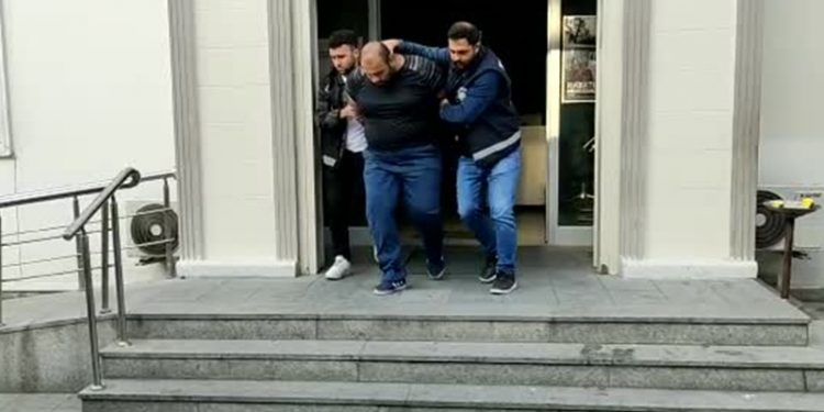Bağcılar’da annesinin kafasını keserek öldüren kişi tutuklandı