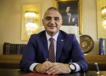 Bakan Ersoy’dan ‘festival/konser’ açıklaması: Aslında yasaklanmadı