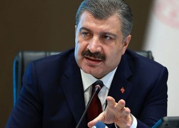 Bakan Koca: 7 binden fazla hekim kamuya dönmek üzere başvurusunu yaptı