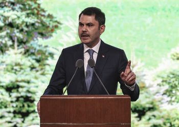 Bakan Kurum'dan asgari ücretliye sosyal konut açıklaması: Biraz ek mesai yaparak karşılayabilir