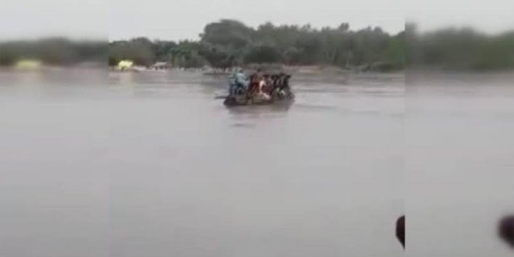 Bangladeş'te bot battı: 24 ölü, 30 kayıp