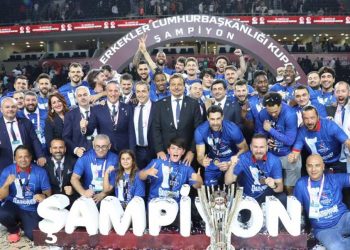 Basketbolda Cumhurbaşkanlığı Kupası üst üste 3. kez Anadolu Efes'in