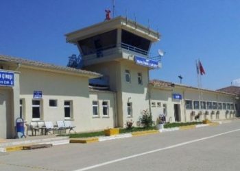 Beştaş, Bakan Karaismailoğlu'na sordu: Siirt havaalanı neden kullanılamıyor?