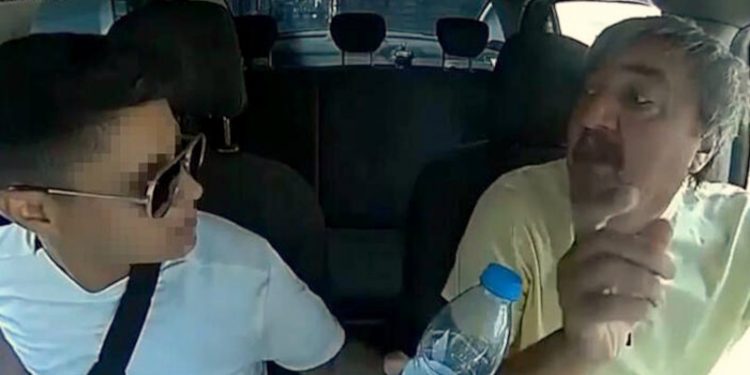 Bindiği takside şoförün parasını çaldı