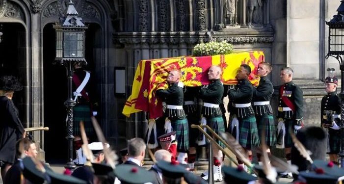 Birleşik Krallık, Kraliçe II. Elizabeth’i son yolculuğuna uğurluyor