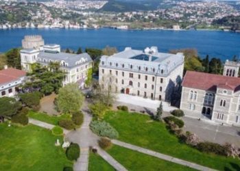 Boğaziçi Üniversitesi '277 kadın öğrenci' kararından döndü
