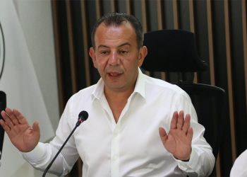 Bolu Belediye Başkanı Tanju Özcan, geçici olarak CHP üyeliğinden çıkarıldı