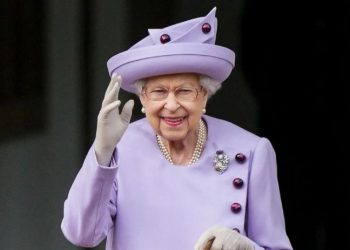 Büyük Britanya kraliçesi 2. Elizabeth 96 yaşında hayatını kaybetti