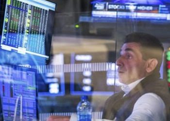 Büyük fonlarda krize hazırlık: Paralarını çekip nakite geçiyorlar