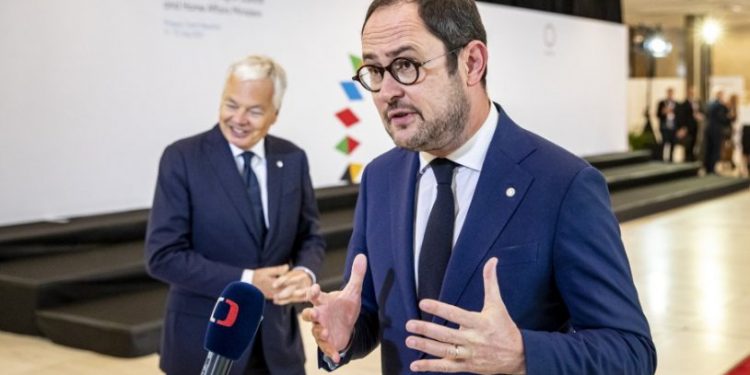 B﻿elçika Adalet Bakanı'nı kaçırmak isteyen 4 kişi tutuklandı