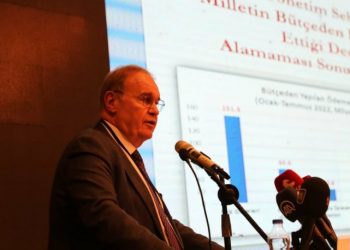 CHP Sözcüsü Faik Öztrak: Milletin zenginleşmesi, kral yerine kural olmasına bağlıdır