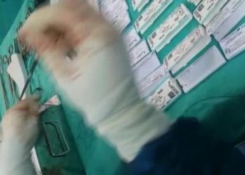 CHP'li Adıgüzel: Sağlıktaki çürüme, ameliyattaki dikiş ipine kadar vardı