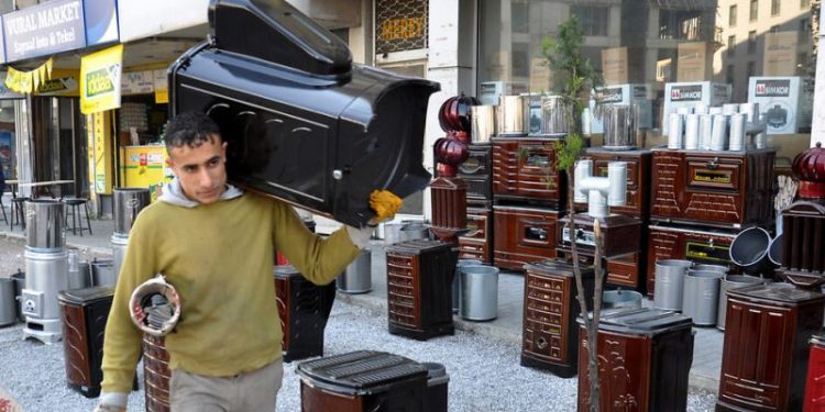 CHP’li Akın: Odun ve Kömür fiyatları geçen yıla göre 3 kat arttı