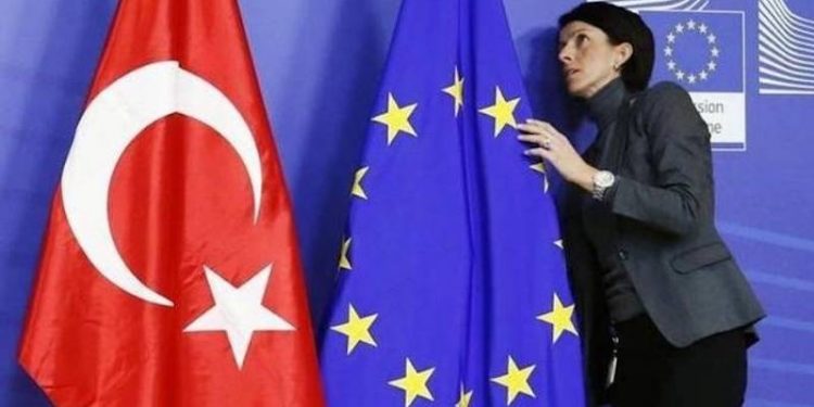 CHP'li Emre: AB'nin Türkiye'ye bakışı artık 'aday ülke' değil, 'komşu ülke'