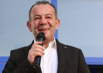 CHP’li Özcan: Yunanistan’a karşı canlı bomba olurum; Erdoğan’ın emriyle yarın adalara çıkalım