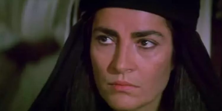 Çağrı filminde Hind bint Utbe’yi canlandıran Yunan sanatçı Papas öldü