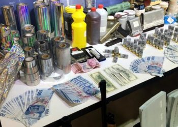 Çiftlik kurup sahte para bastıktan sonra serbest kalmışlardı: Çete üyelerine dava açıldı