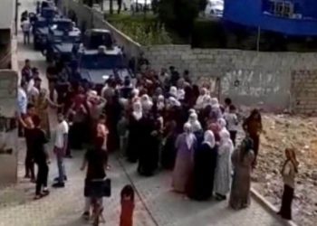 Cizre’de DEDAŞ'a tepki gösteren 4 kadın gözaltına alındı