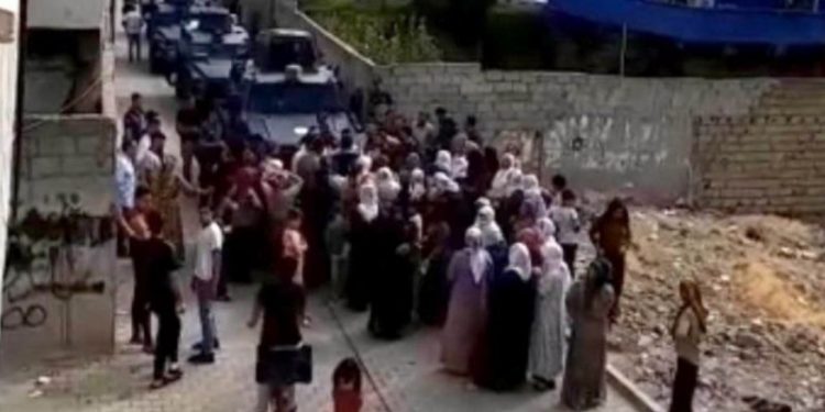 Cizre’de DEDAŞ'a tepki gösteren 4 kadın gözaltına alındı