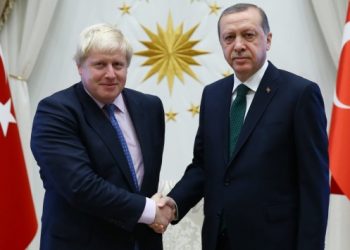 Cumhurbaşkanı Erdoğan, İngiltere Başbakanı Johnson'la g&ouml;r&uuml;şt&uuml;