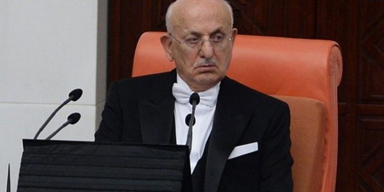 Cumhurbaşkanlığı YİK üyesi İsmail Kahraman hakkında suç duyurusu: 'Kamu davasında yargılanmalı'