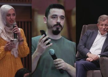 Davutoğlu 'Asla hocaefendi demedim' dedi, seyirciler kendi sesini dinletti