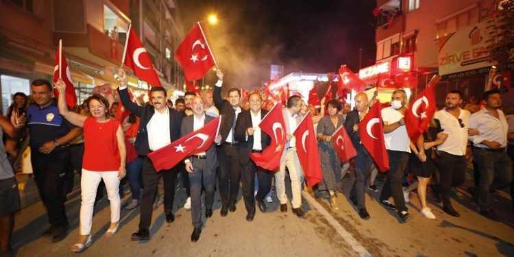 Dikili’de kültür, edebiyat ve sanat rüzgarları esti