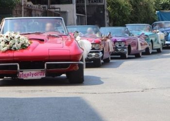 Düğün konvoyunda korna çalanlara 'çevreyi rahatsız etmek'ten ceza