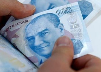 Dünya yazarı: Asgari ücrete en az yüzde 80 zam gelecek