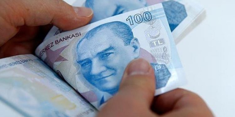 Dünya yazarı: Asgari ücrete en az yüzde 80 zam gelecek
