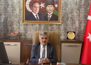 Eğitim müşavirinden muhalefeti hedef alan paylaşımlar: 'Ezer geçeriz'