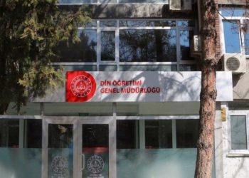 Eğitimcilerden MEB'in 'Gençleri İslam dışı inançlara ilgi duymaktan koruma' görevine tepki