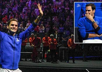 "Ekselansları" kortlardan son kez geçti; Roger Federer, tenise gözyaşlarıyla veda etti