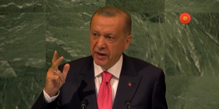 Erdoğan BM Genel Kurulu'nda: 'Bir an önce teröristleri desteklemekten vazgeçin'