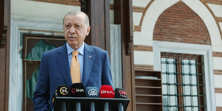 Erdoğan: Bay Kemal'in herhangi kazanılmış bir yetkisi yok ama yalanlarına devam ediyor