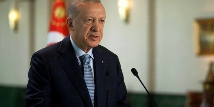 Erdoğan: Bundan sonra yukarı çıkma yok, faiz daha aşağıya inecek