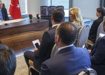 Erdoğan: TOKİ'den ev veya iş yeri alanlara yüzde 25 peşin ödeme indirimi kampanyası başlatıyoruz