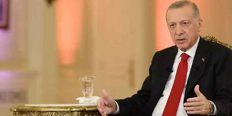 Erdoğan: Yıl sonuna kadar faizimizi tek haneli rakama indirmeliyiz