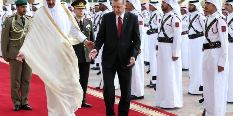 Erdoğan imzaladı: Katar askerleri Türkiye’de konuşlanacak!