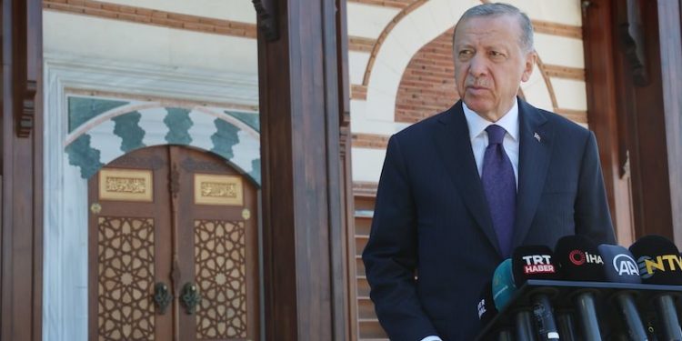 Erdoğan'dan ABD'ye QSD ve F-16 tepkisi: Savaş uçaklarını satan sadece Amerika değil