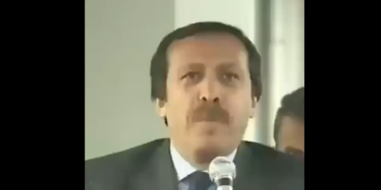 'Erdoğan'dan Erdoğan'a eleştiri': İBB'den Hazine'ye devredilen yalılar akıllara Erdoğan'ın yıllar önce yaptığı konuşmasını getirdi