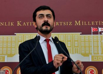Eren Erdem: AKP'li vekiller Yunanistan, Fransa, İngiltere ve ABD'den daire alma yarışında