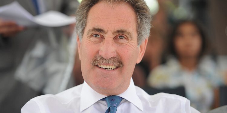 Ertuğrul Günay, tutuklu kadınlara dikkat çekti: Evlerine kavuşmaları yargının görevi, adaletin gereği